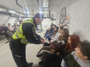 «Засвітись у темряві»